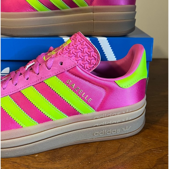 ADIDAS Women's Gazelle Bold Shoes 🔥 - Picture 4 of 10
